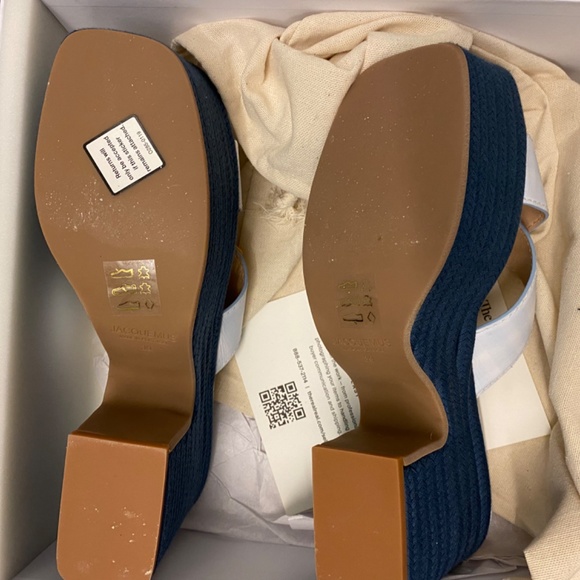 Brand New Jacquemus Platform Sandals ( RARE COLOUR ) - Picture 3 of 5